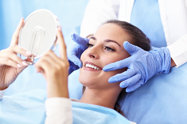 The Role of a Cosmetic Dentist in Improving Your Smile